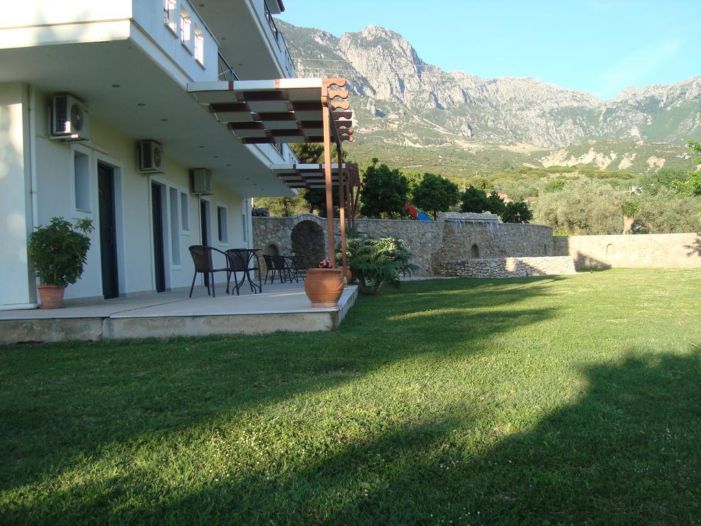 Kourtis Appartement Paramythia Buitenkant foto